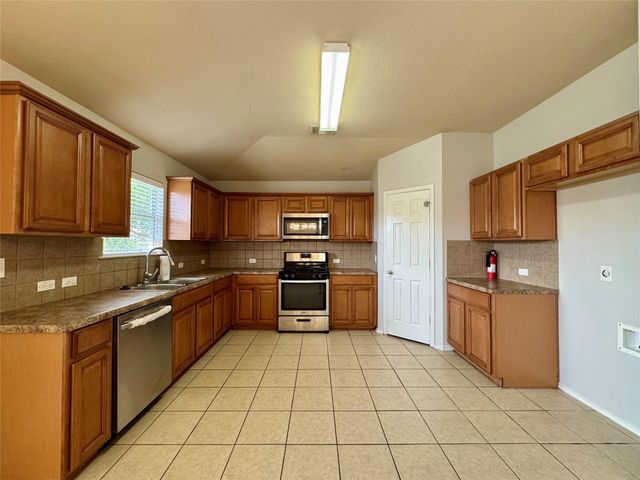 14828 Falling Stone LN, Pflugerville, TX 78660