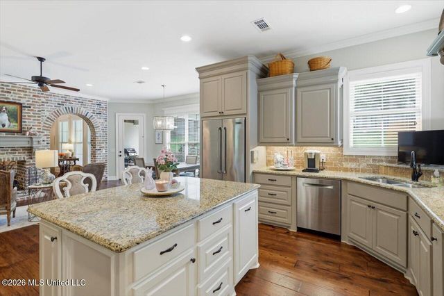 513 Devereaux Drive, Brandon, MS 39042