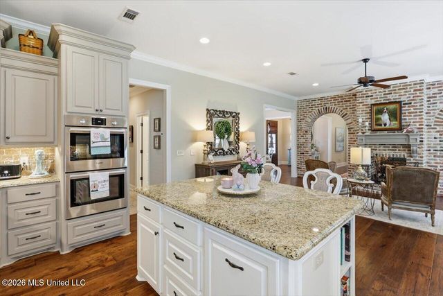 513 Devereaux Drive, Brandon, MS 39042