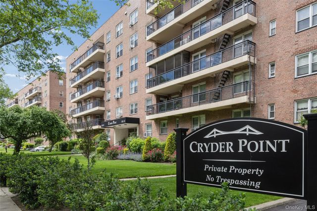 162-21 Powells Cove Boulevard 2R, Beechhurst, NY 11357