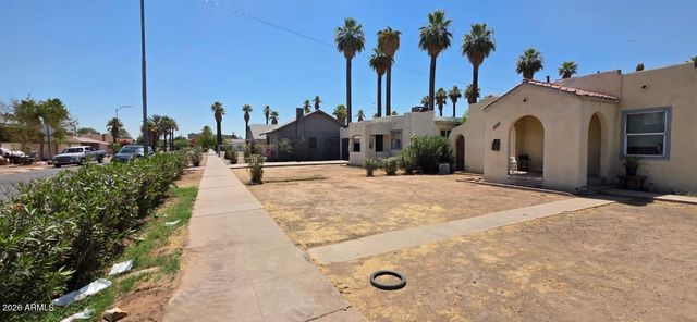 2109 W MONROE Street, Phoenix, AZ 85009