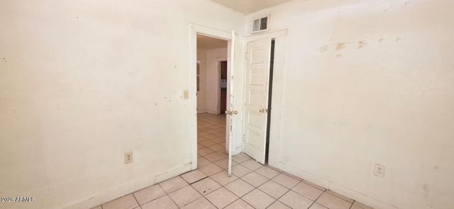 2109 W MONROE Street, Phoenix, AZ 85009