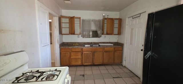 2109 W MONROE Street, Phoenix, AZ 85009