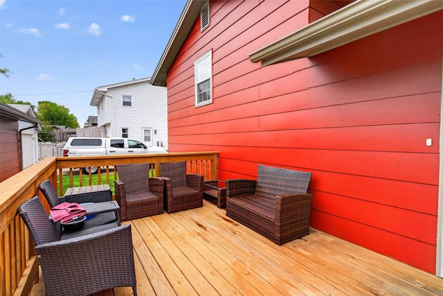 4010 E 24th Court, Des Moines, IA 50317