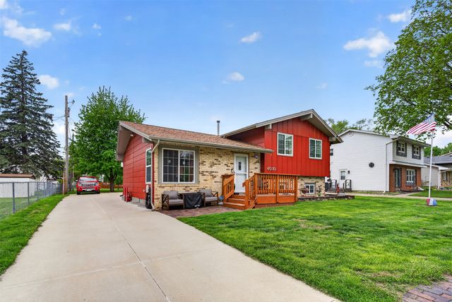 4010 E 24th Court, Des Moines, IA 50317