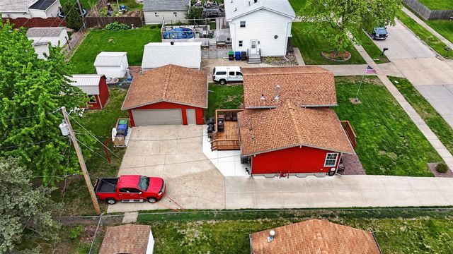 4010 E 24th Court, Des Moines, IA 50317