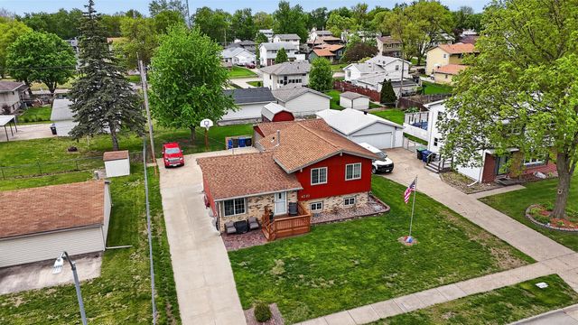 4010 E 24th Court, Des Moines, IA 50317
