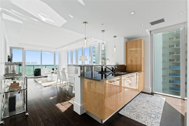 6799 Collins Ave 1005, Miami Beach, FL 33141