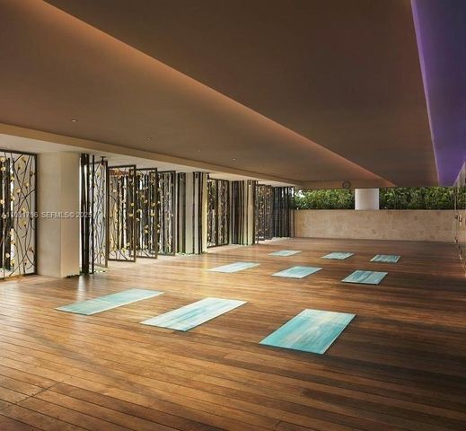 6799 Collins Ave 1005, Miami Beach, FL 33141