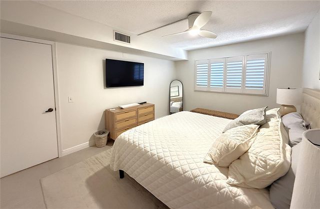 6322 PALMA DEL MAR BOULEVARD S 213, St Petersburg, FL 33715