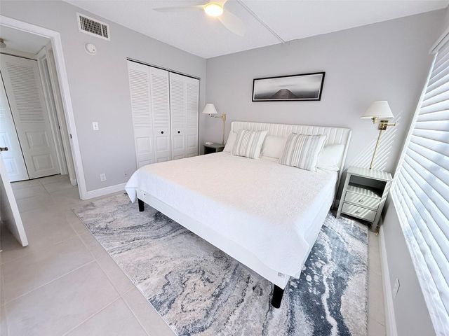 6322 PALMA DEL MAR BOULEVARD S 213, St Petersburg, FL 33715