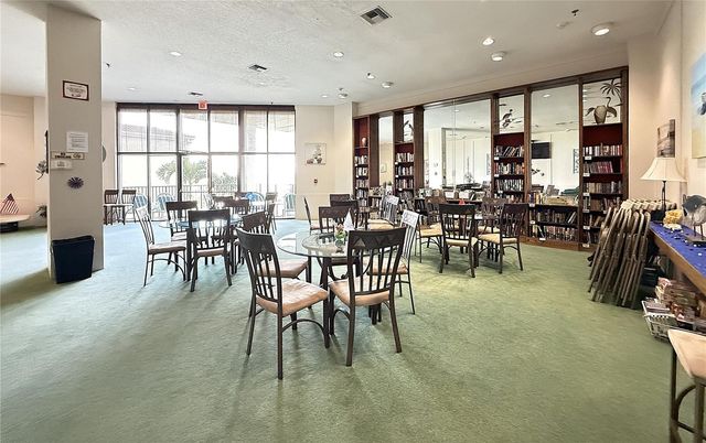 6322 PALMA DEL MAR BOULEVARD S 213, St Petersburg, FL 33715