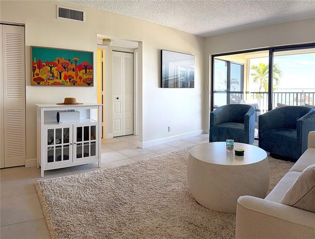 6322 PALMA DEL MAR BOULEVARD S 213, St Petersburg, FL 33715