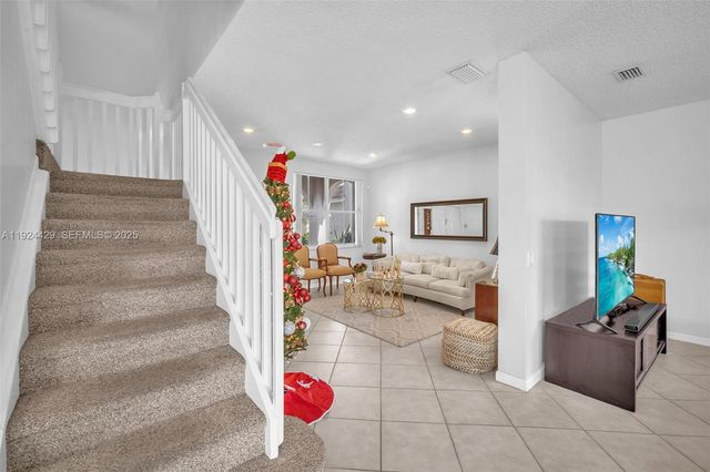 1058 Tupelo Way, Weston, FL 33327