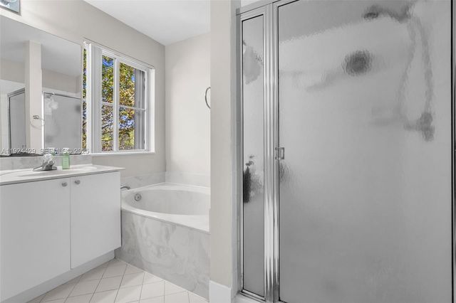 1058 Tupelo Way, Weston, FL 33327