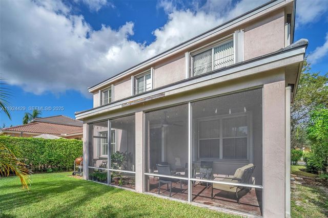 1058 Tupelo Way, Weston, FL 33327