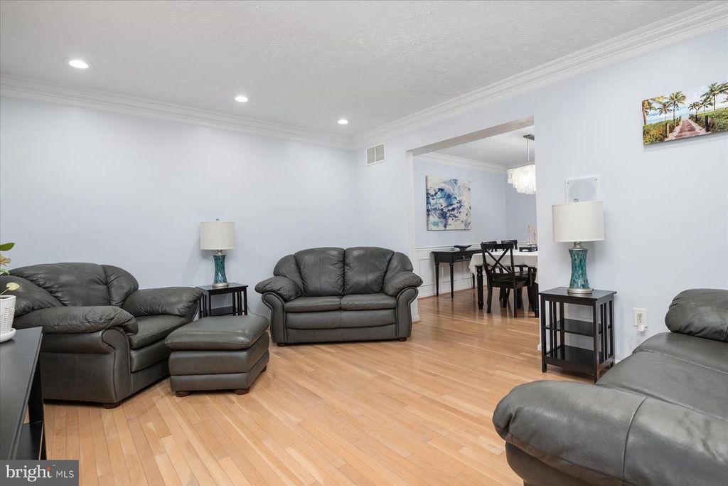 435 APPLEGATE, Linthicum, MD 21090