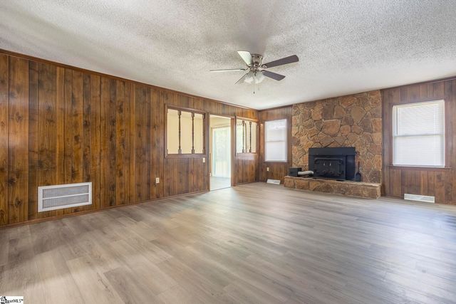 417 Greenmeadow Circle, Anderson, SC 29626