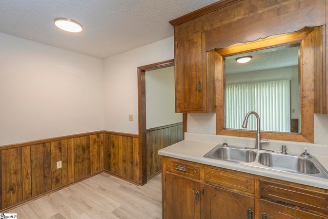 417 Greenmeadow Circle, Anderson, SC 29626