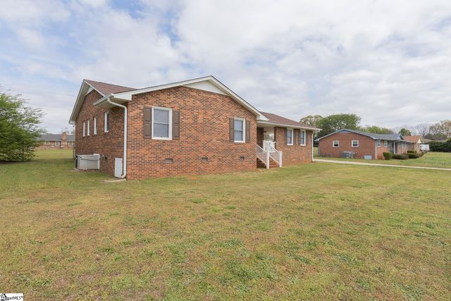 417 Greenmeadow Circle, Anderson, SC 29626