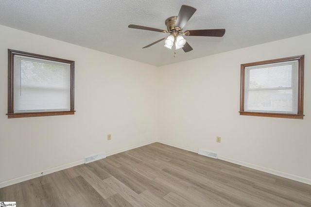 417 Greenmeadow Circle, Anderson, SC 29626