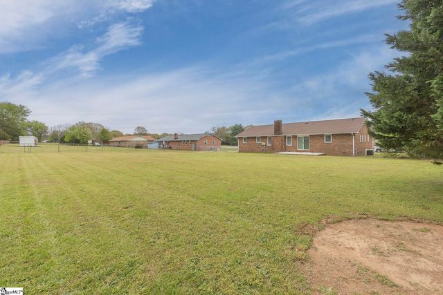 417 Greenmeadow Circle, Anderson, SC 29626