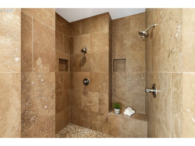 10406 Nw 32ND Dr, Vancouver, WA 98685