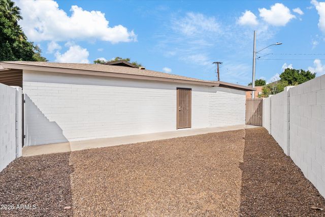 610 E SAN JUAN Avenue, Phoenix, AZ 85012