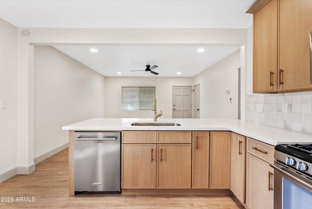 610 E SAN JUAN Avenue, Phoenix, AZ 85012