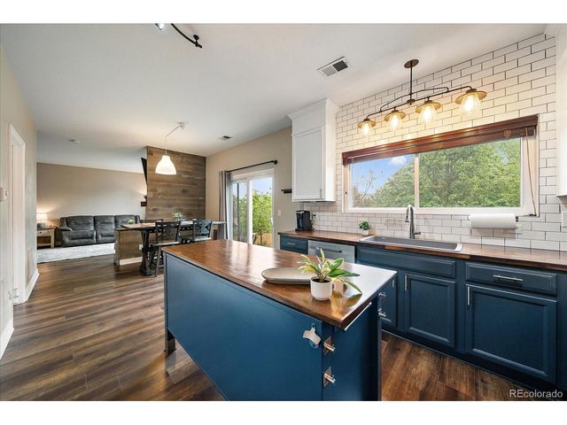 5214 S Sicily St, Aurora, CO 80015