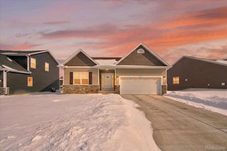6156 Summerbrooke Circle, Handy Township, MI 48836