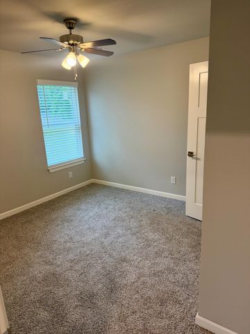 1623 Rockwood Drive, Grove, OK 74344
