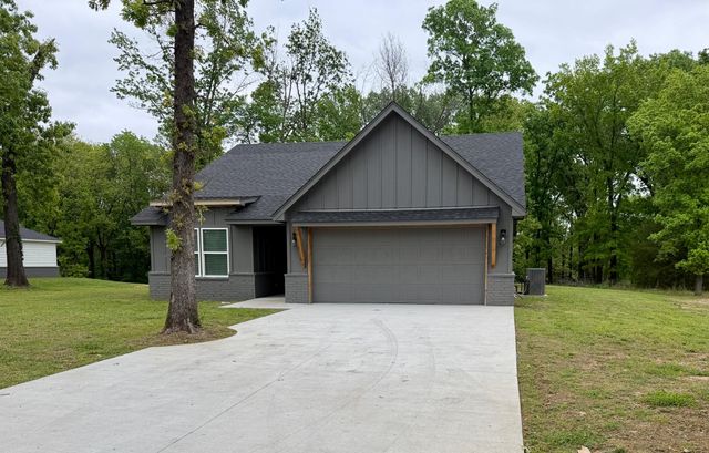 1623 Rockwood Drive, Grove, OK 74344