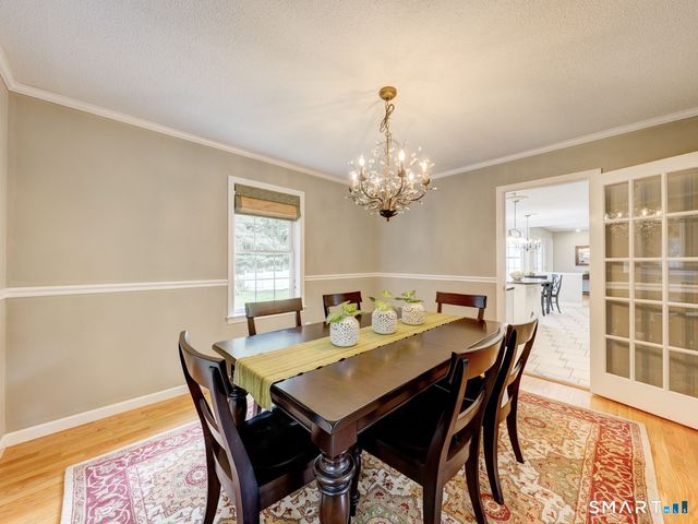 152 Chase Hollow Lane, Glastonbury, CT 06033