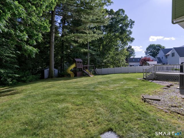 152 Chase Hollow Lane, Glastonbury, CT 06033