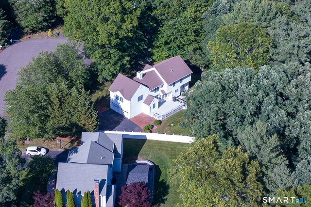 152 Chase Hollow Lane, Glastonbury, CT 06033