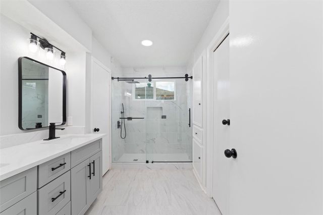 2718 Ashford Oak Drive, Houston, TX 77082