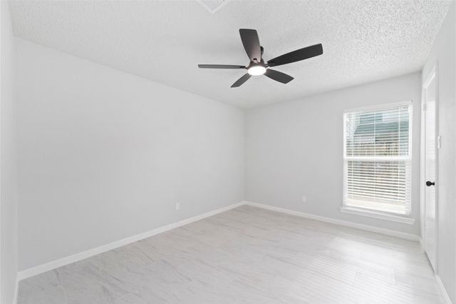 2718 Ashford Oak Drive, Houston, TX 77082