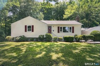 303 Bunker Hill Avenue, Waterbury, CT 06708