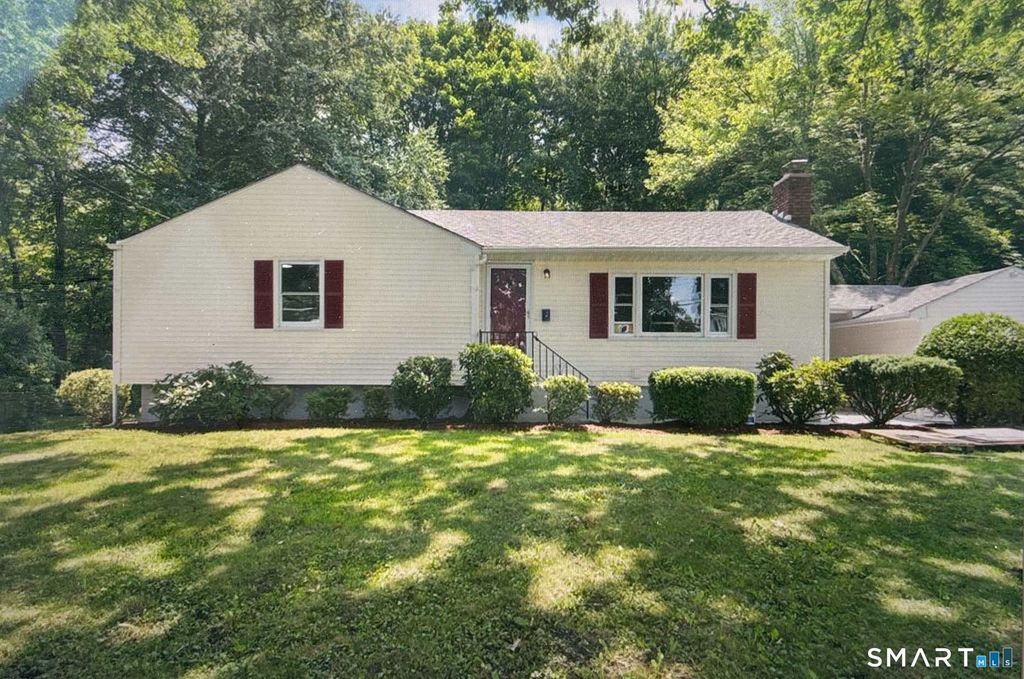 303 Bunker Hill Avenue, Waterbury, CT 06708