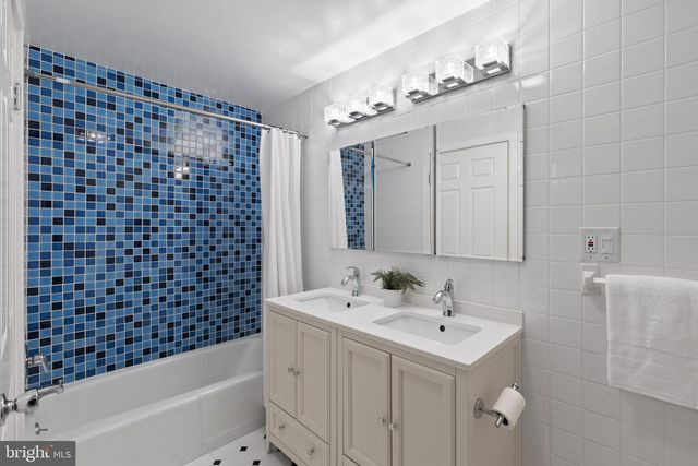 2930 ELLIOTT ST, Baltimore, MD 21224