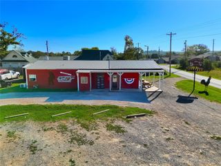 905 W Blackjack Street, Stilwell, OK 74960