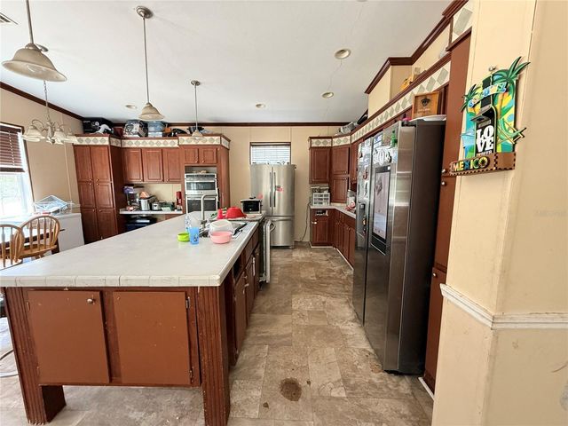 21520 SE 147TH LANE, Umatilla, FL 32784