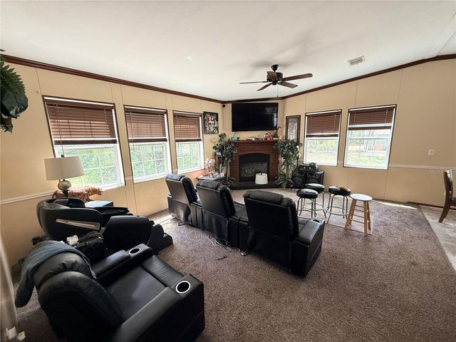 21520 SE 147TH LANE, Umatilla, FL 32784