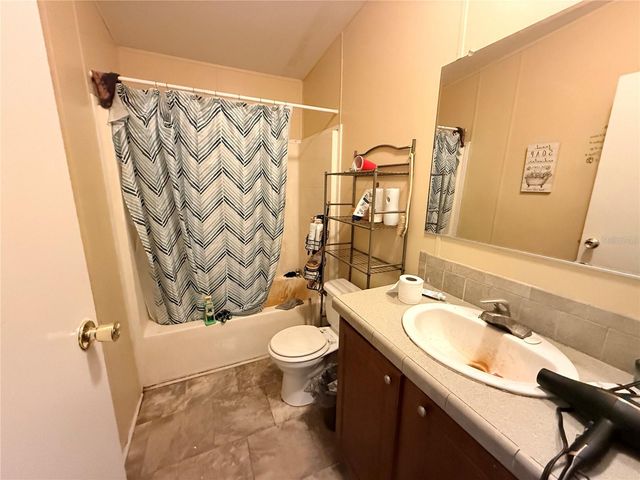 21520 SE 147TH LANE, Umatilla, FL 32784