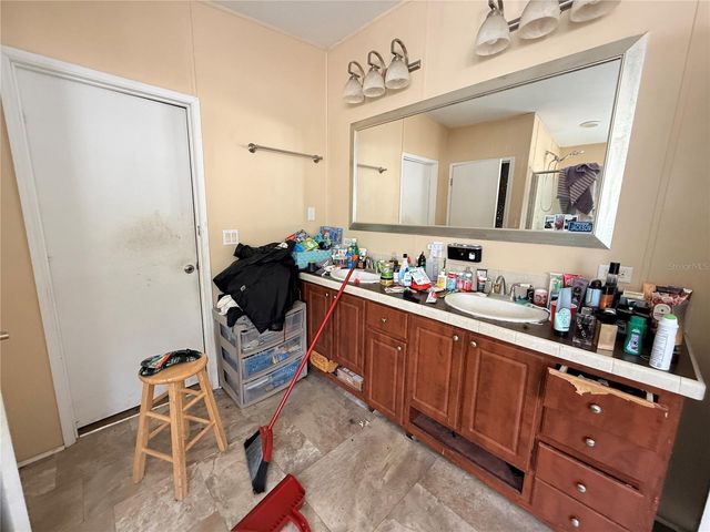 21520 SE 147TH LANE, Umatilla, FL 32784