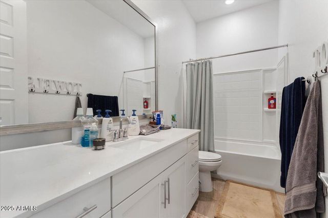 2264 E ISAIAH Avenue, Gilbert, AZ 85298