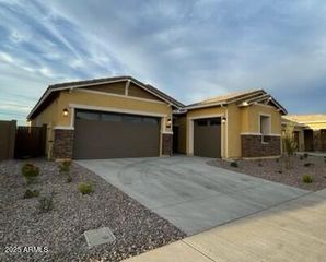 2264 E ISAIAH Avenue, Gilbert, AZ 85298