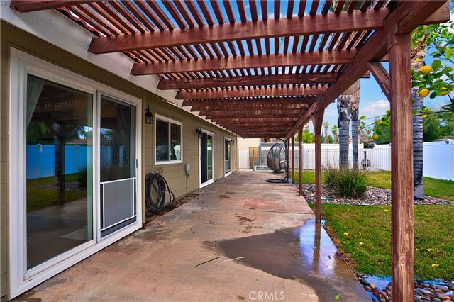 23619 Cutter Drive, Canyon Lake, CA 92587