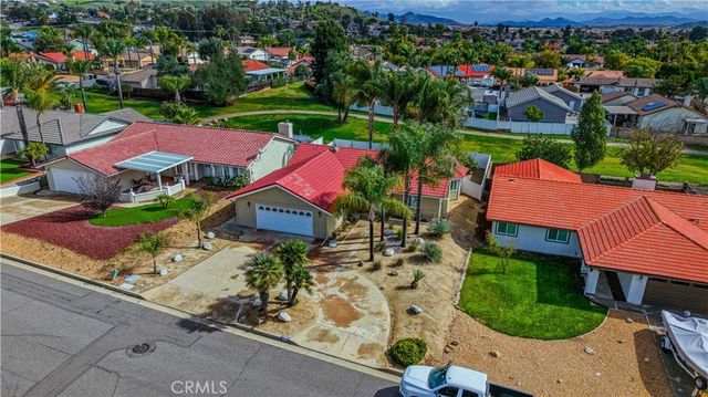 23619 Cutter Drive, Canyon Lake, CA 92587